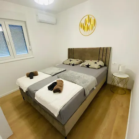 Apartment Mir
